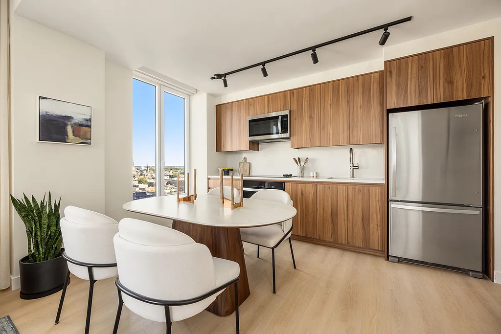 18 India Street - Photo 1