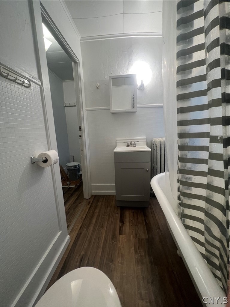 255 W 5th Street - Photo 2