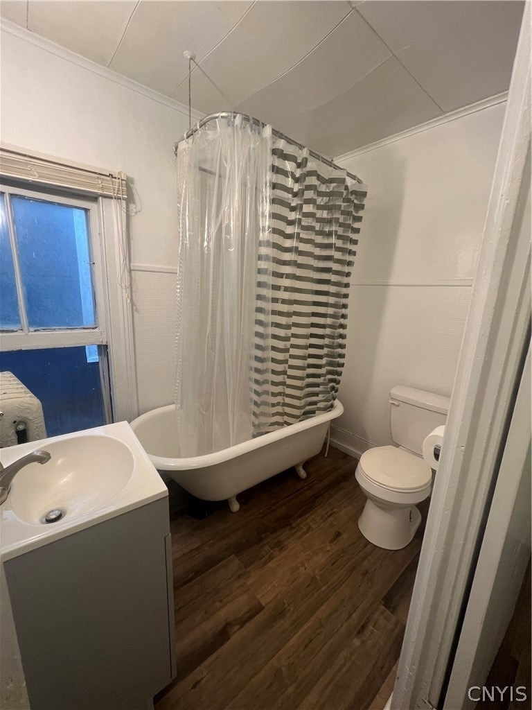 255 W 5th Street - Photo 1