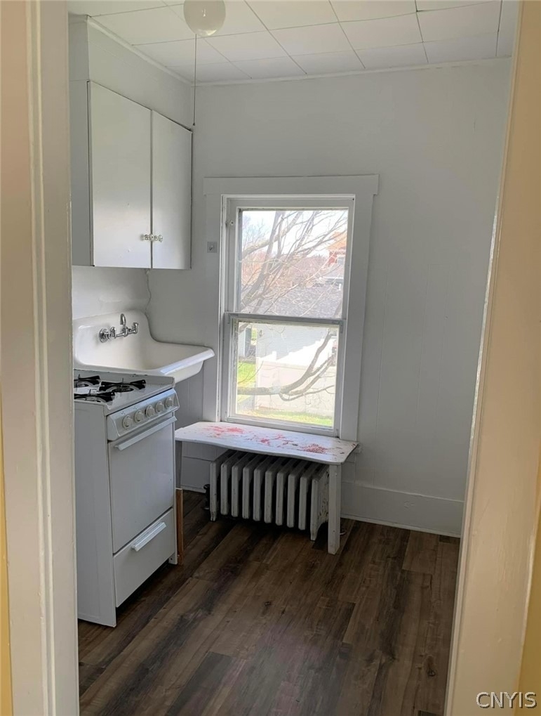 255 W 5th Street - Photo 3