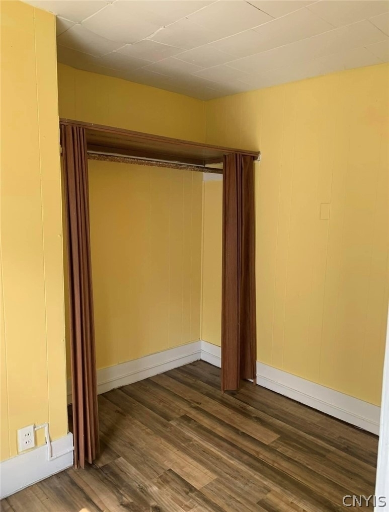 255 W 5th Street - Photo 4