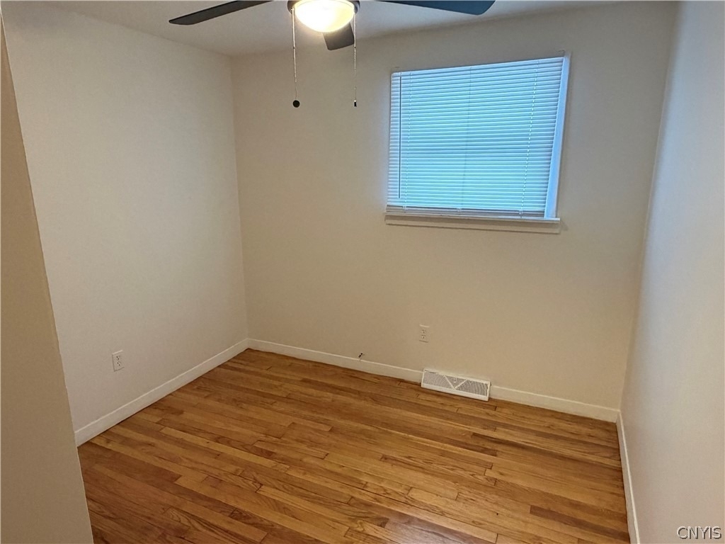 8587 Caughdenoy Road - Photo 9