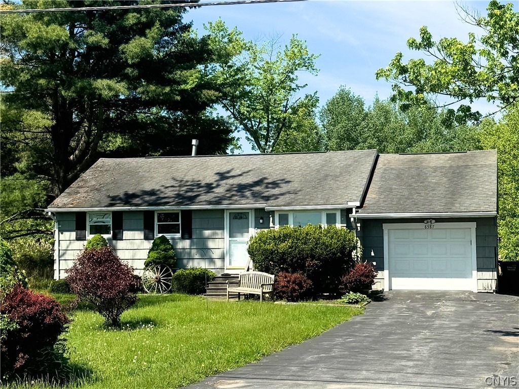 8587 Caughdenoy Road - Photo 20