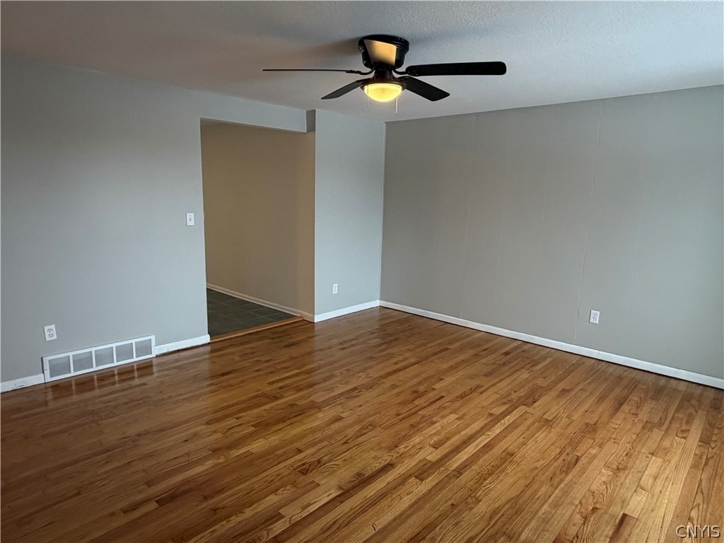8587 Caughdenoy Road - Photo 1