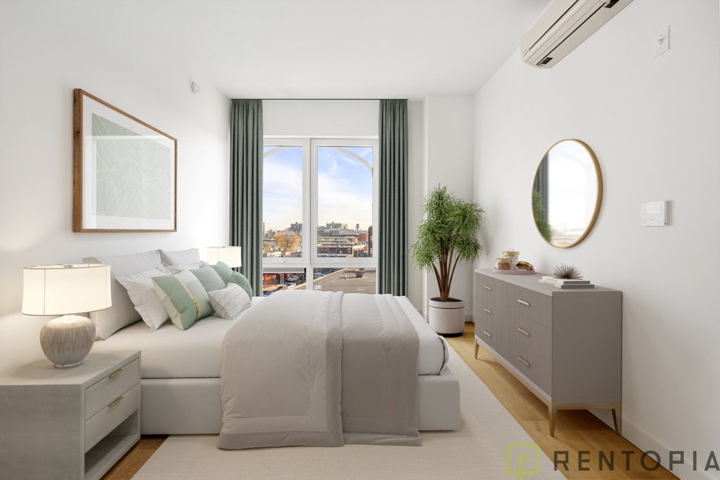 210 Greenpoint Avenue - Photo 2