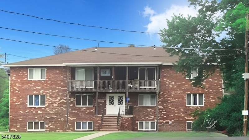 306 Lake Shore South - Photo 0