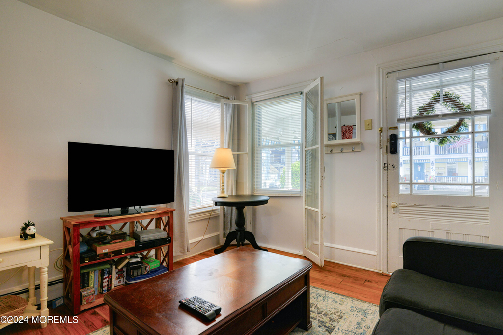 19 Webb Avenue - Photo 7