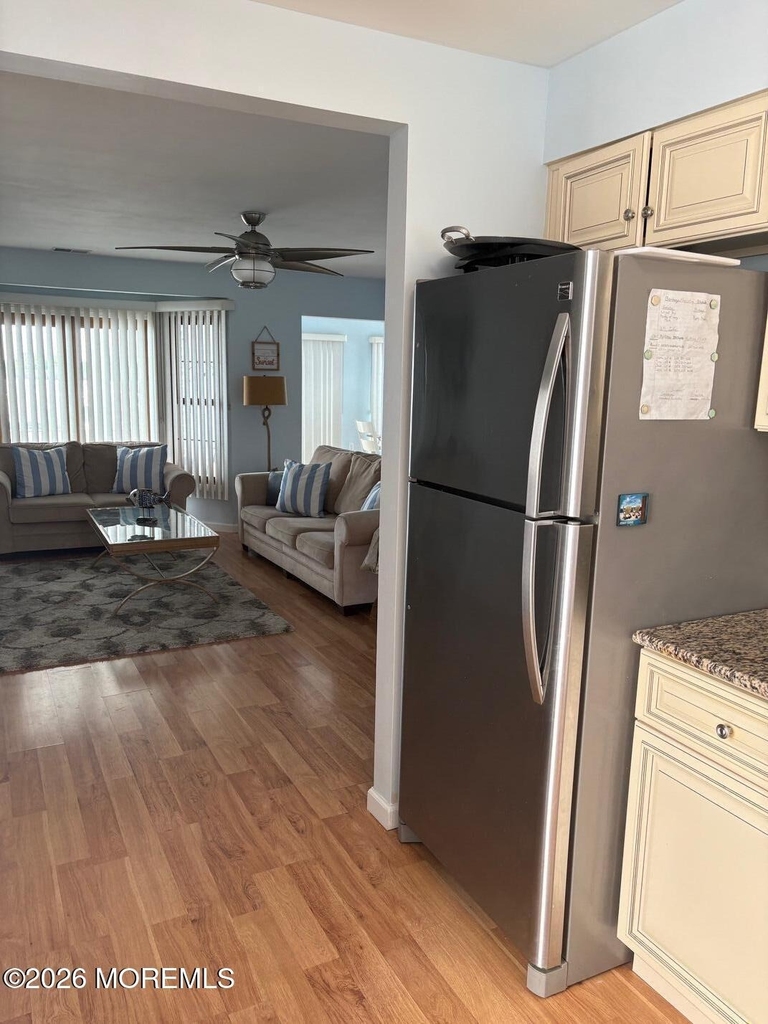 11 W Harborside Drive W - Photo 6