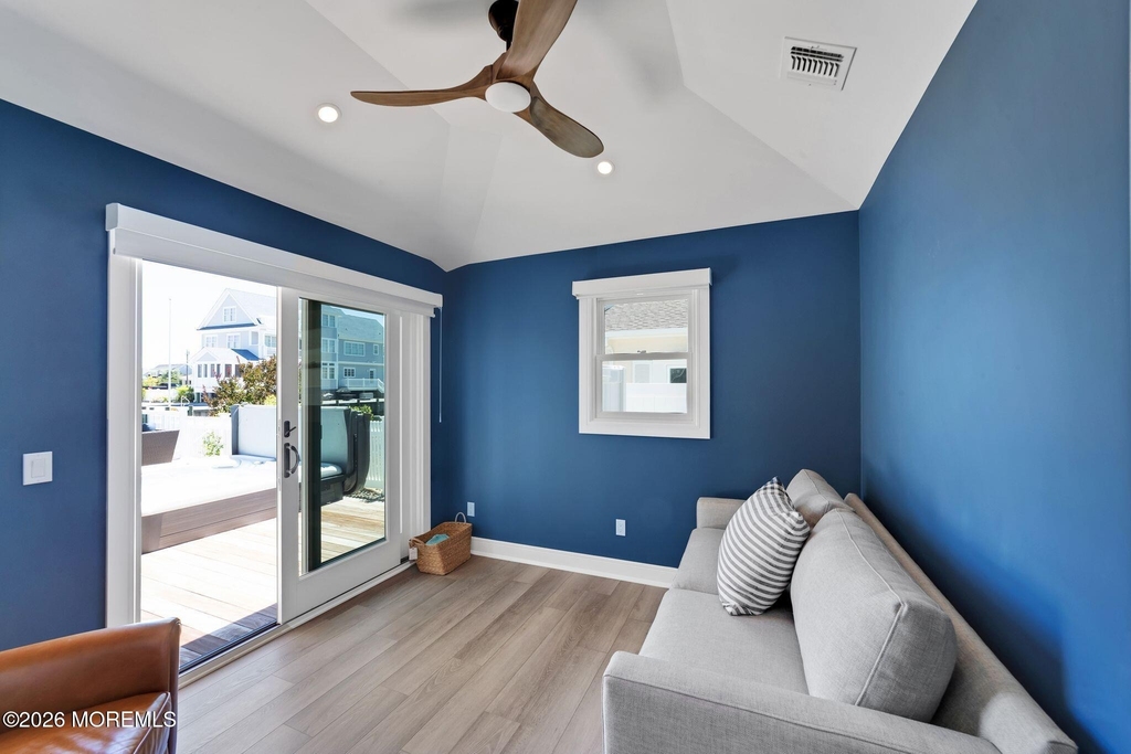 347 Bay Lane - Photo 37