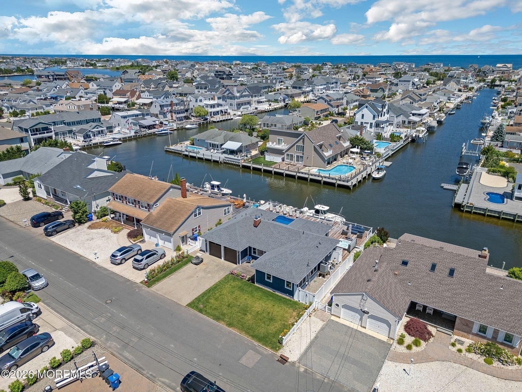 347 Bay Lane - Photo 8