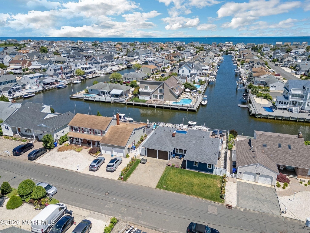 347 Bay Lane - Photo 5