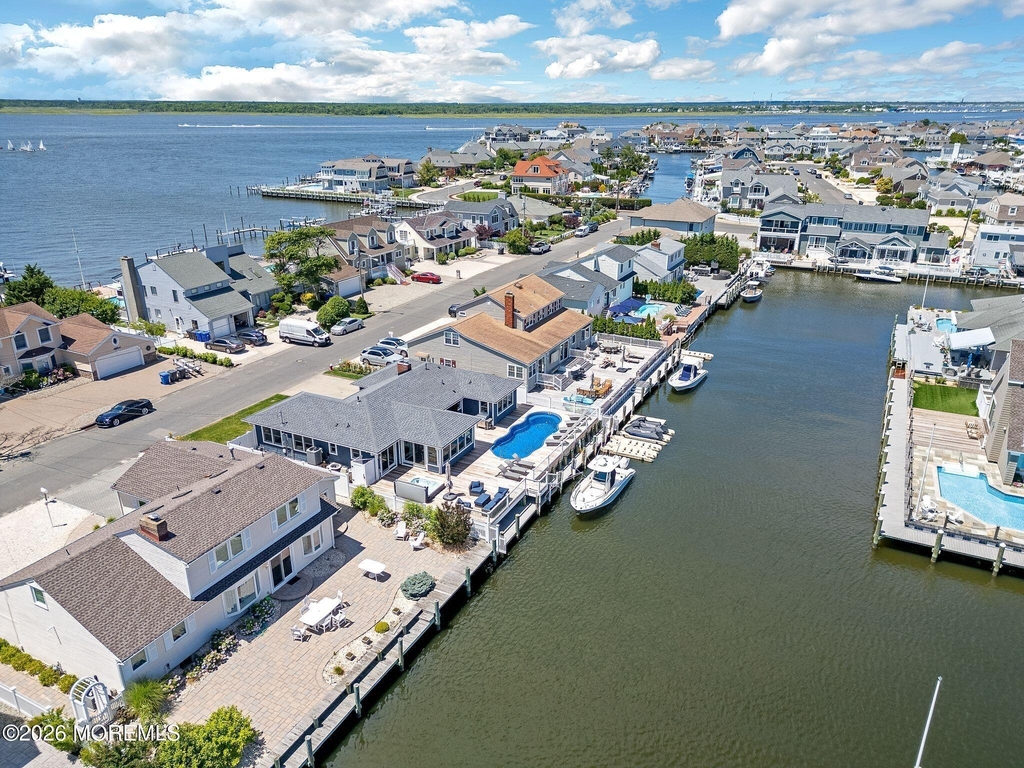 347 Bay Lane - Photo 7