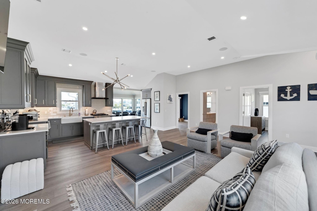 347 Bay Lane - Photo 18