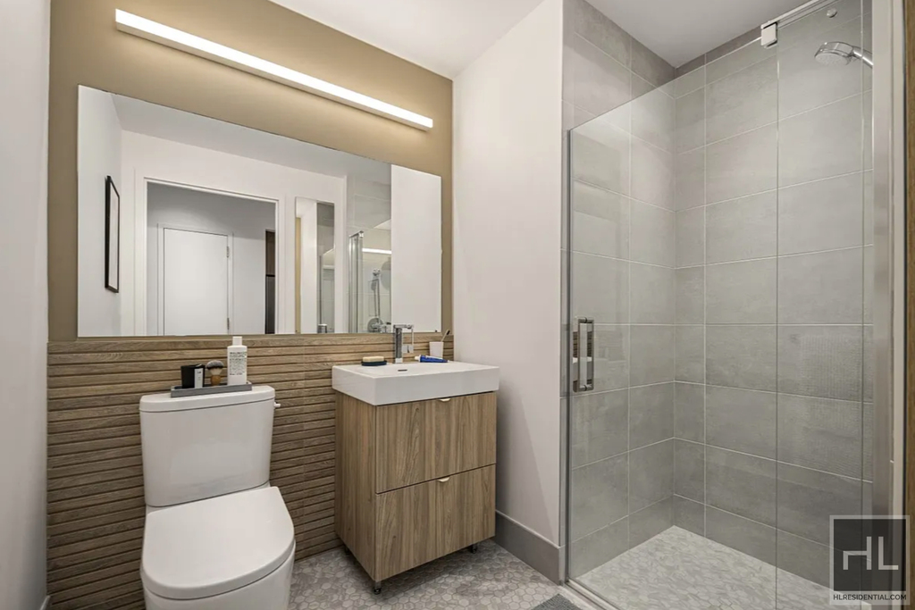 10th Avenue - Photo 3