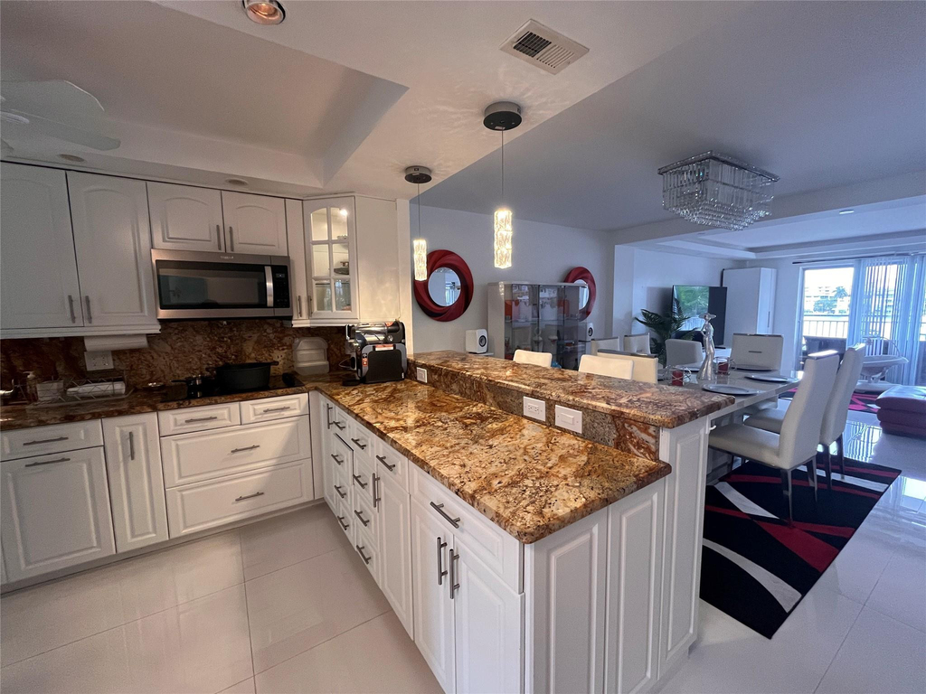 400 Golden Isles Drive - Photo 2