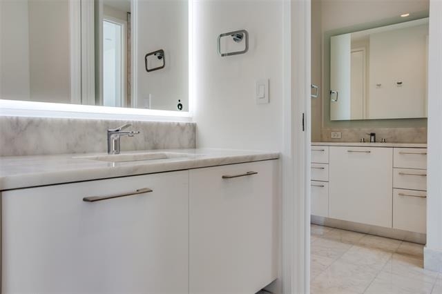 7901 Windrose Avenue - Photo 14