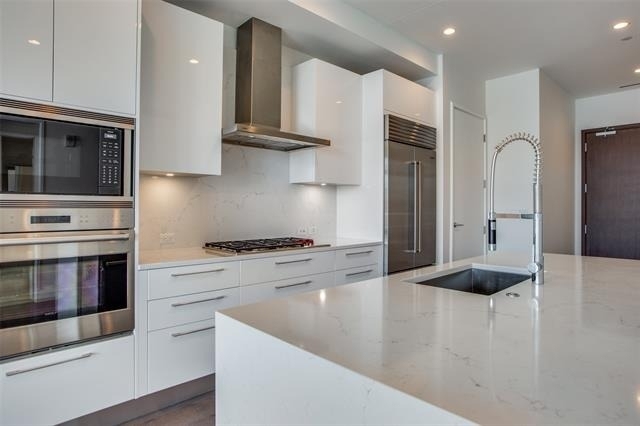 7901 Windrose Avenue - Photo 8
