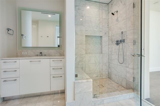 7901 Windrose Avenue - Photo 16