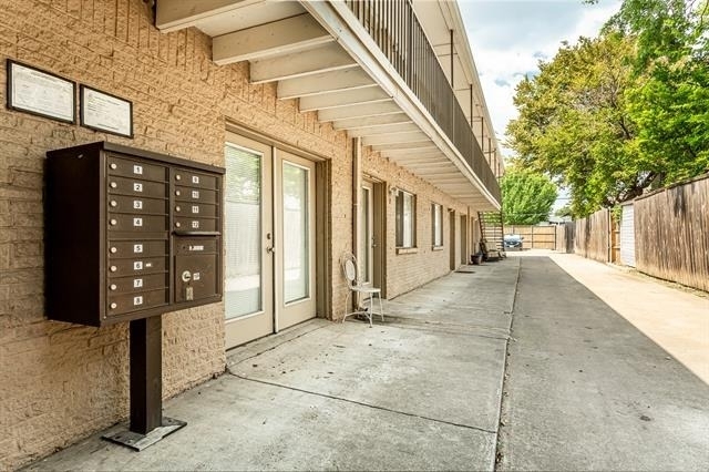 4931 Junius Street - Photo 11