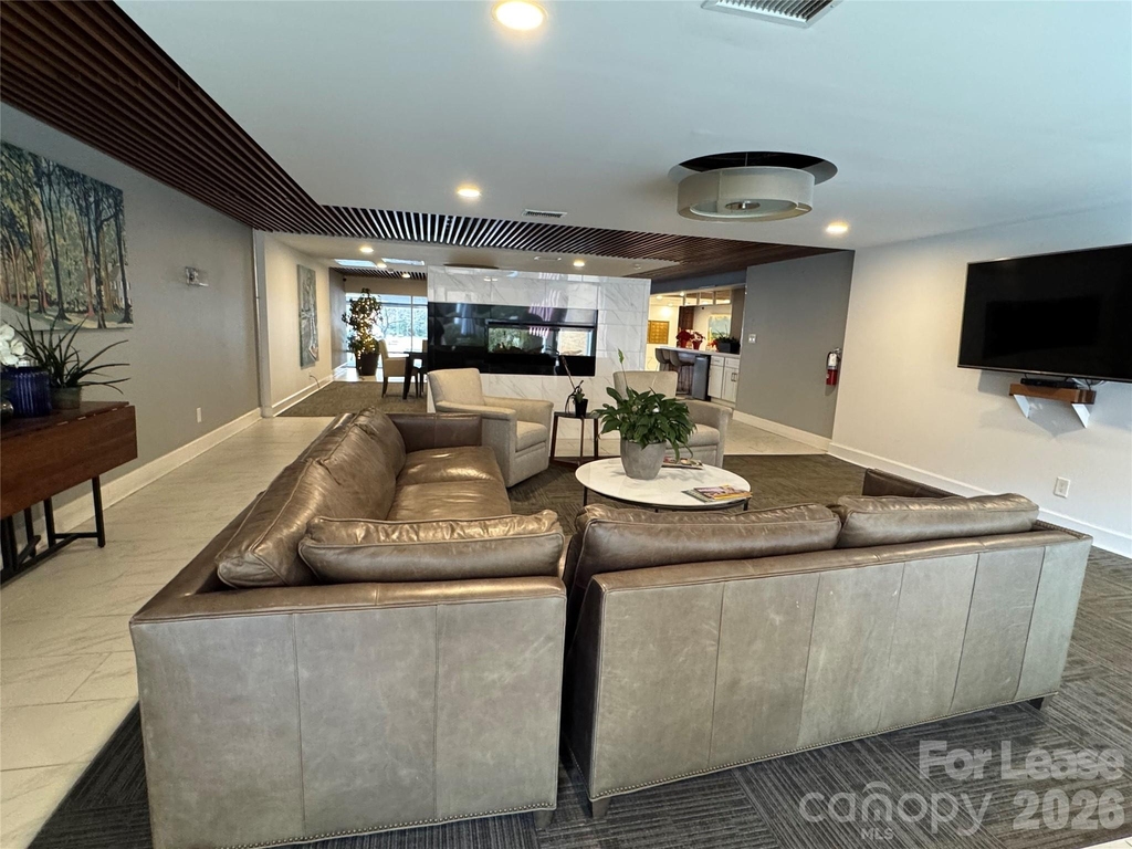 1323 Queens Road - Photo 29