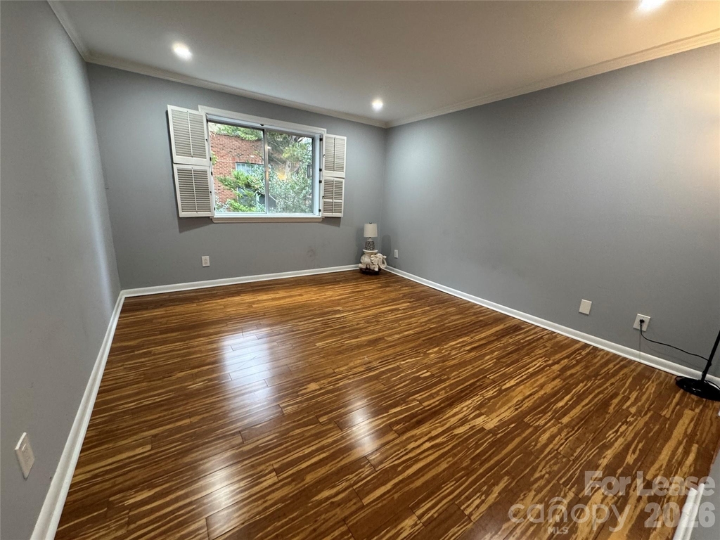 1323 Queens Road - Photo 13