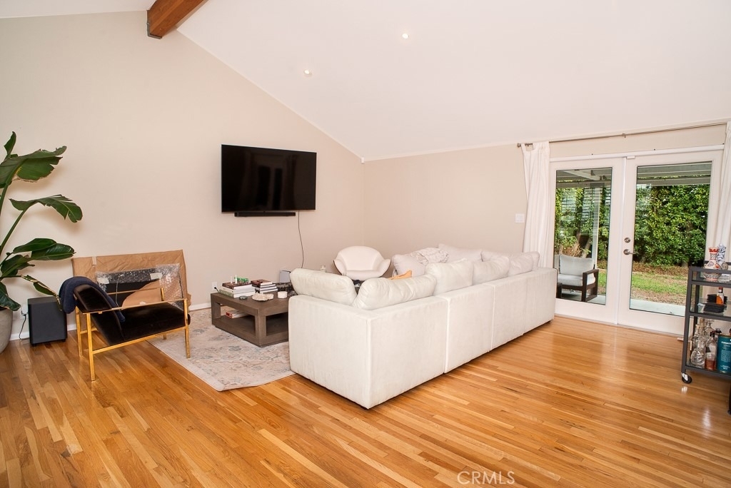 6458 Hanna Ave - Photo 3