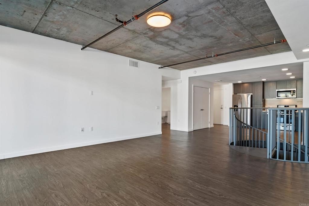 5750 Hollywood Boulevard - Photo 15