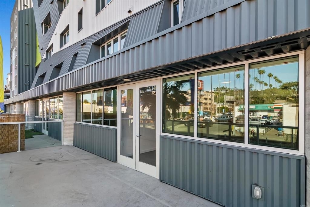 5750 Hollywood Boulevard - Photo 6