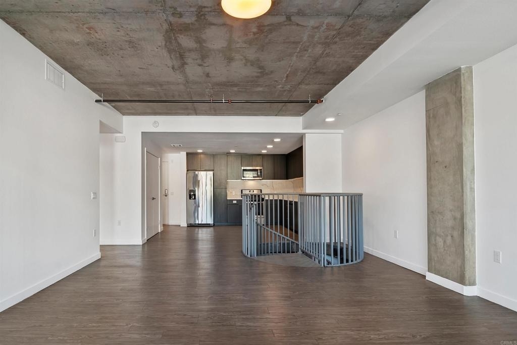 5750 Hollywood Boulevard - Photo 16