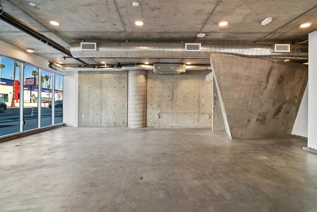 5750 Hollywood Boulevard - Photo 2