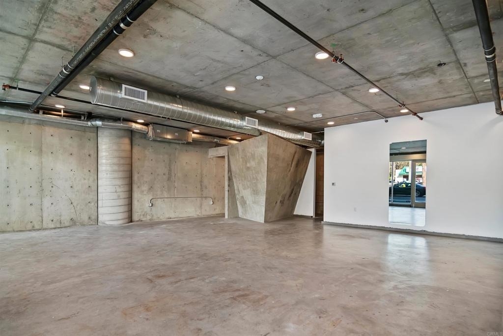 5750 Hollywood Boulevard - Photo 30