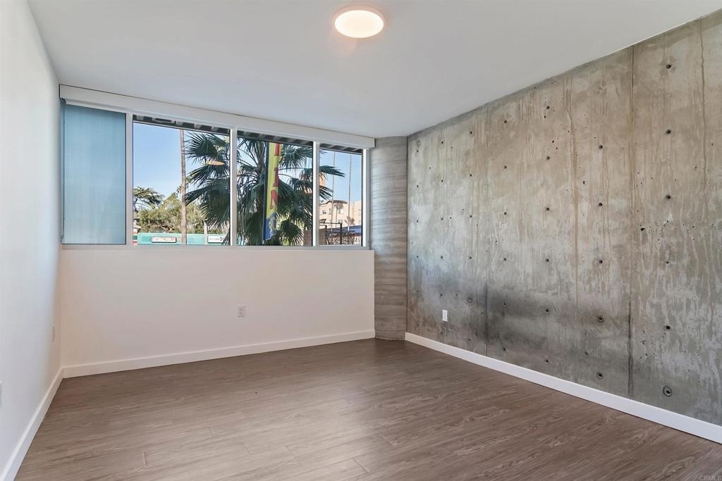 5750 Hollywood Boulevard - Photo 18