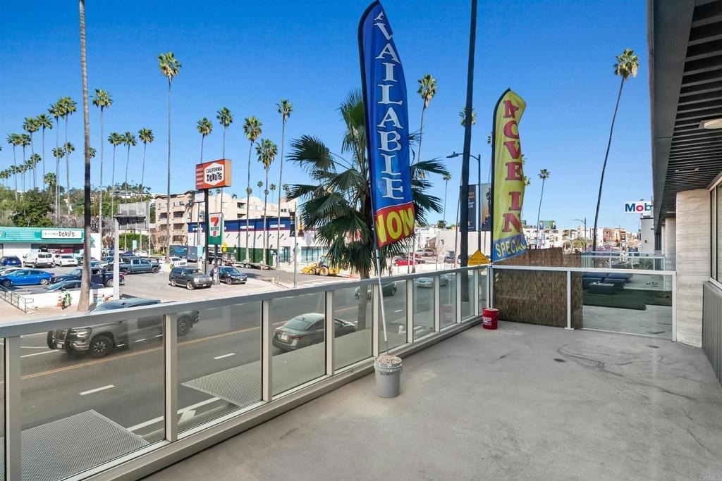 5750 Hollywood Boulevard - Photo 1