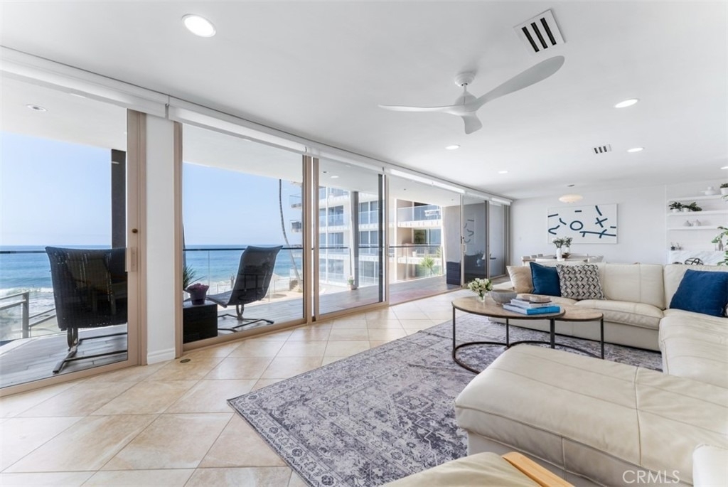 1585 S Coast - Photo 4