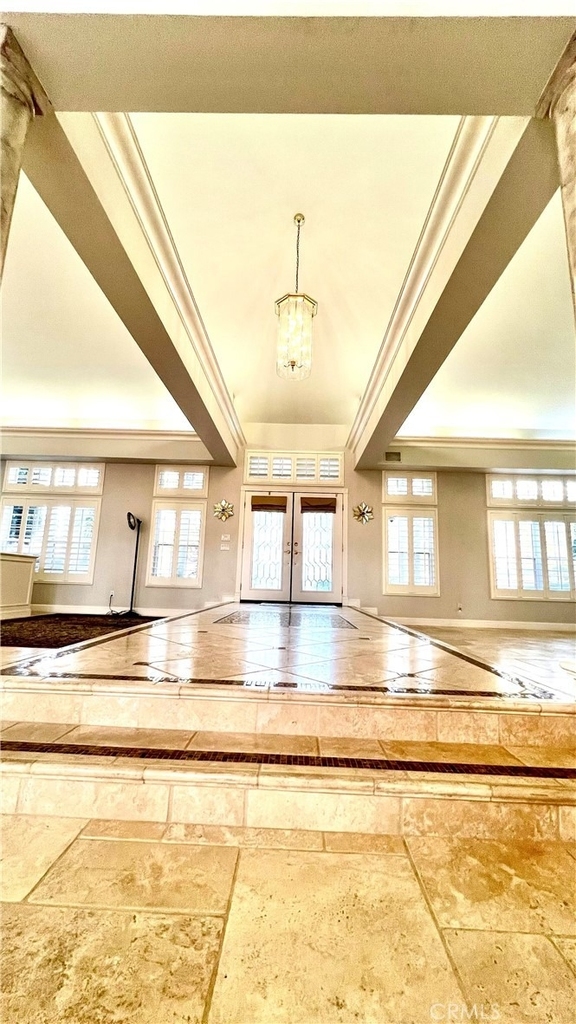 685 Bradbury - Photo 1