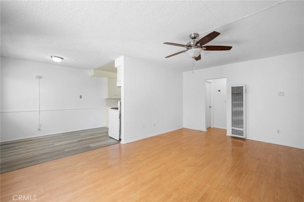 208 E Chevy Chase Drive - Photo 3