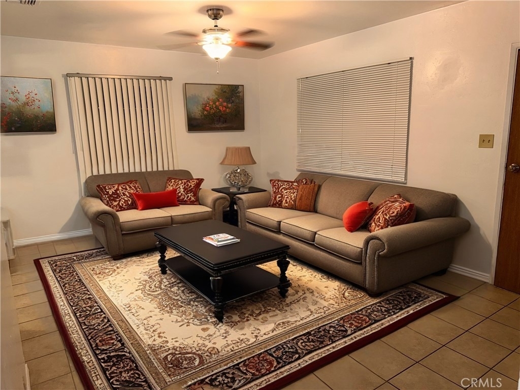843 W Walnut Ave. - Photo 2