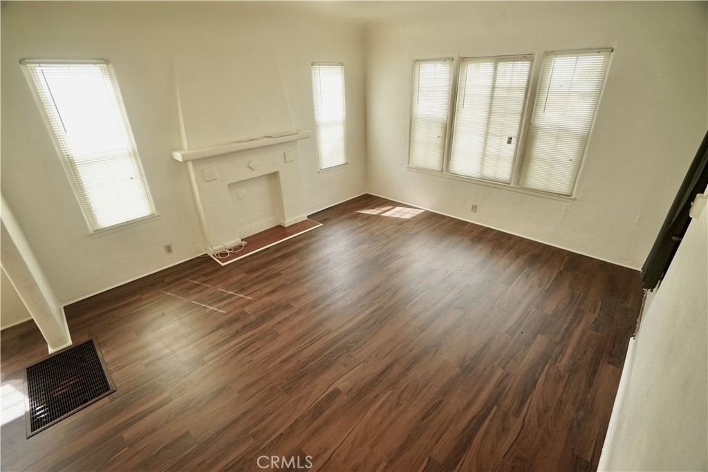 1336 Elm Street - Photo 4
