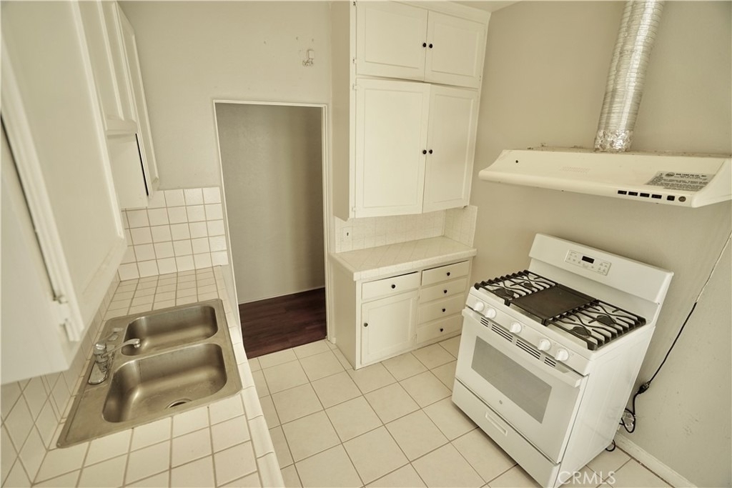 1336 Elm Street - Photo 11