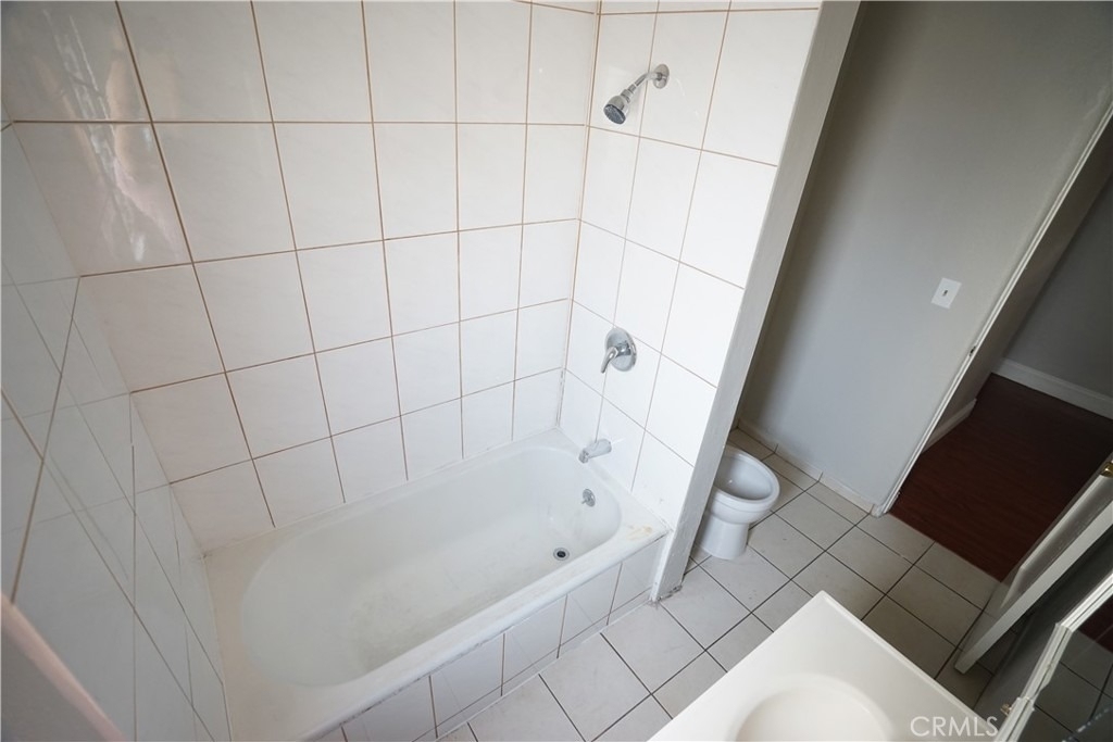 1336 Elm Street - Photo 17