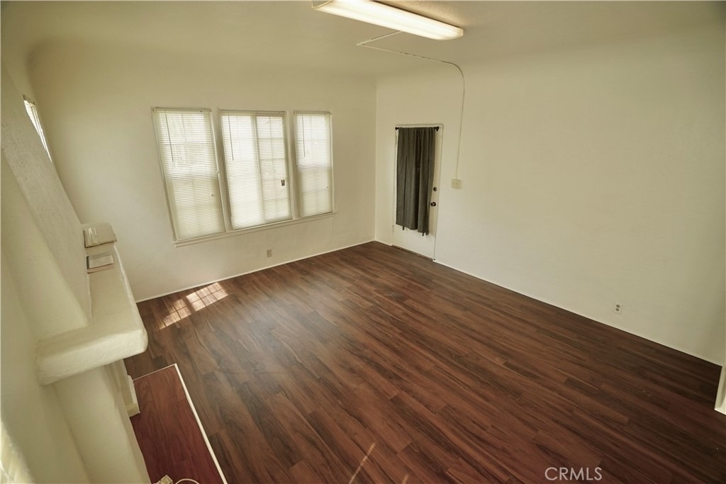 1336 Elm Street - Photo 3