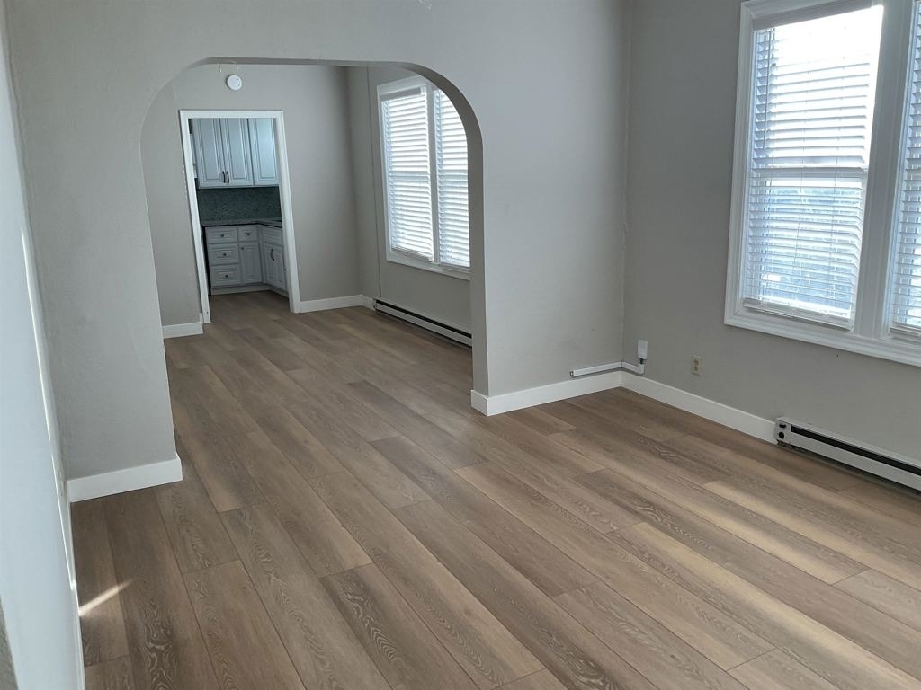 618 W 7th Street - Photo 4