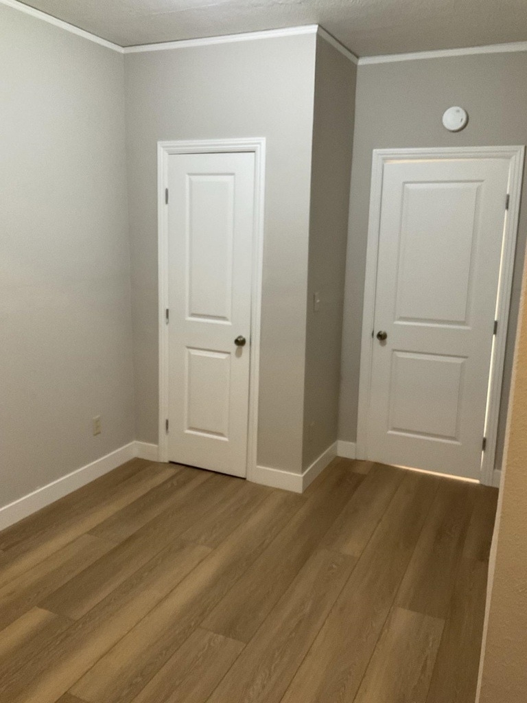 618 W 7th Street - Photo 6