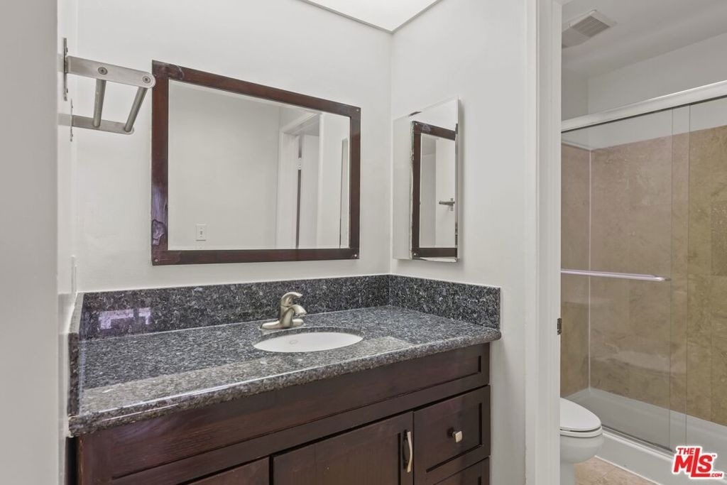 1033 6th Street - Photo 12