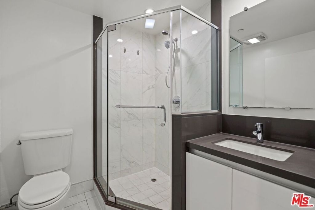 838 Hudson - Photo 11