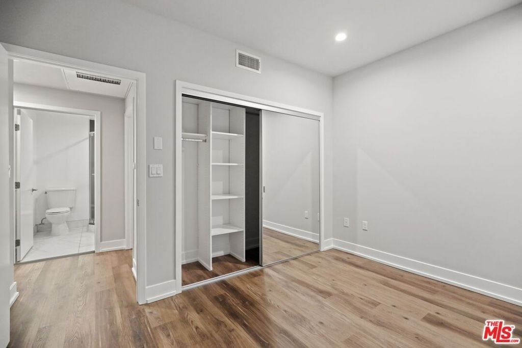 838 Hudson - Photo 10