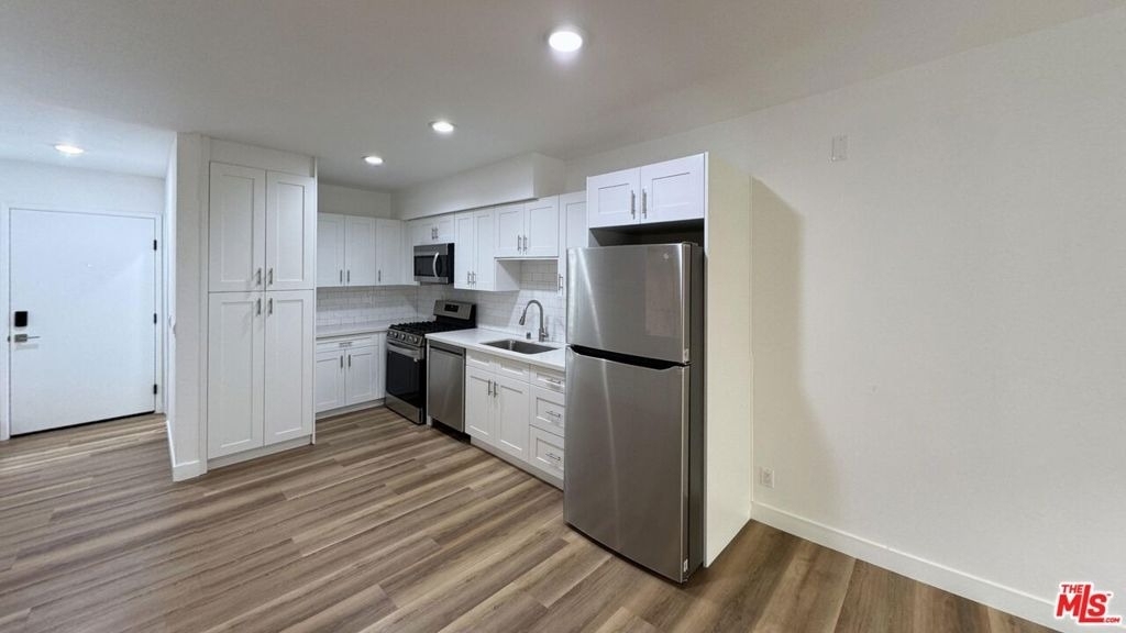 3630 Midvale Avenue - Photo 36