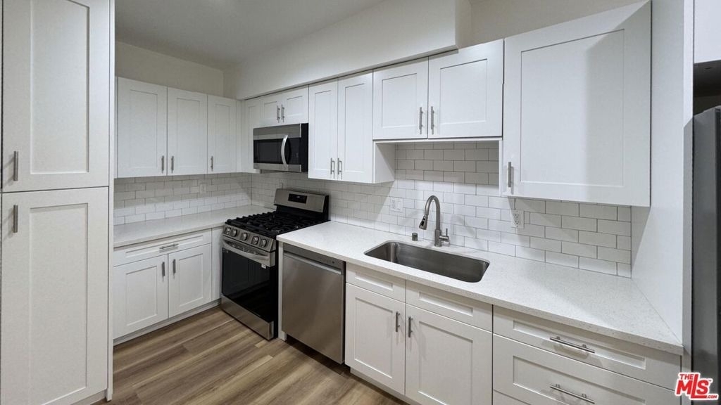 3630 Midvale Avenue - Photo 35