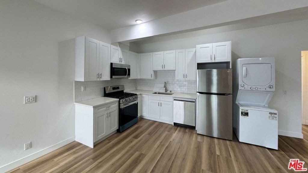 3630 Midvale Avenue - Photo 25
