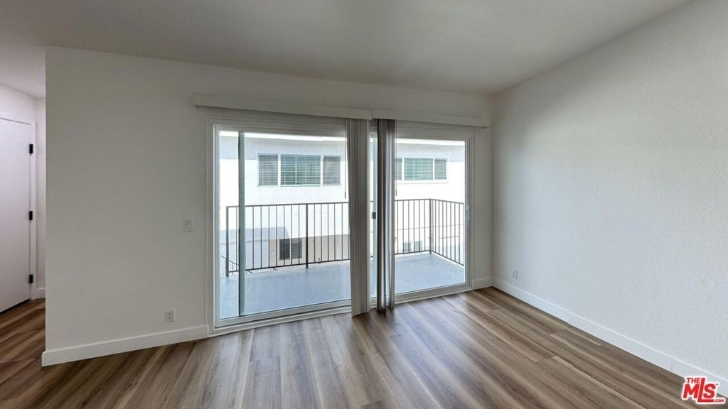 3630 Midvale Avenue - Photo 4